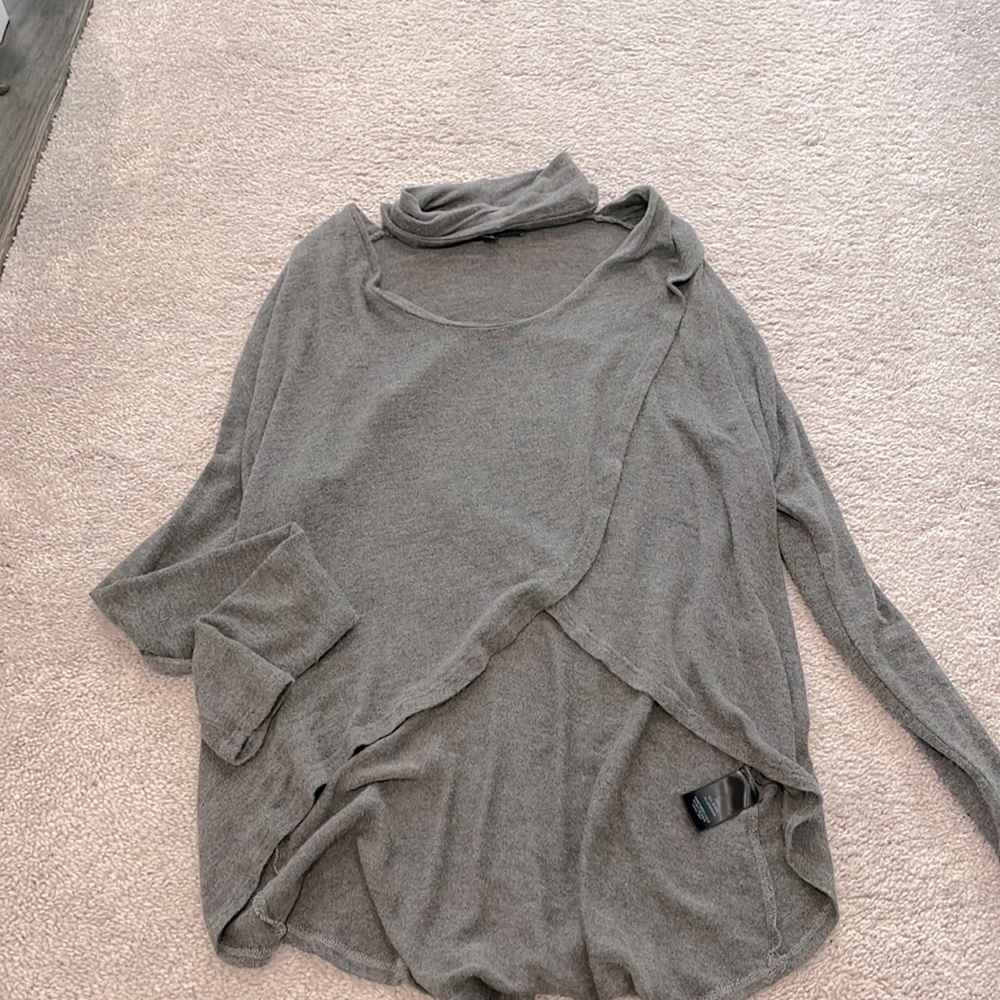 Cross crossed wrap neck sweater